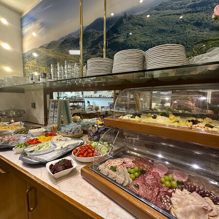 Reichhaltiges Frühstücksbuffet